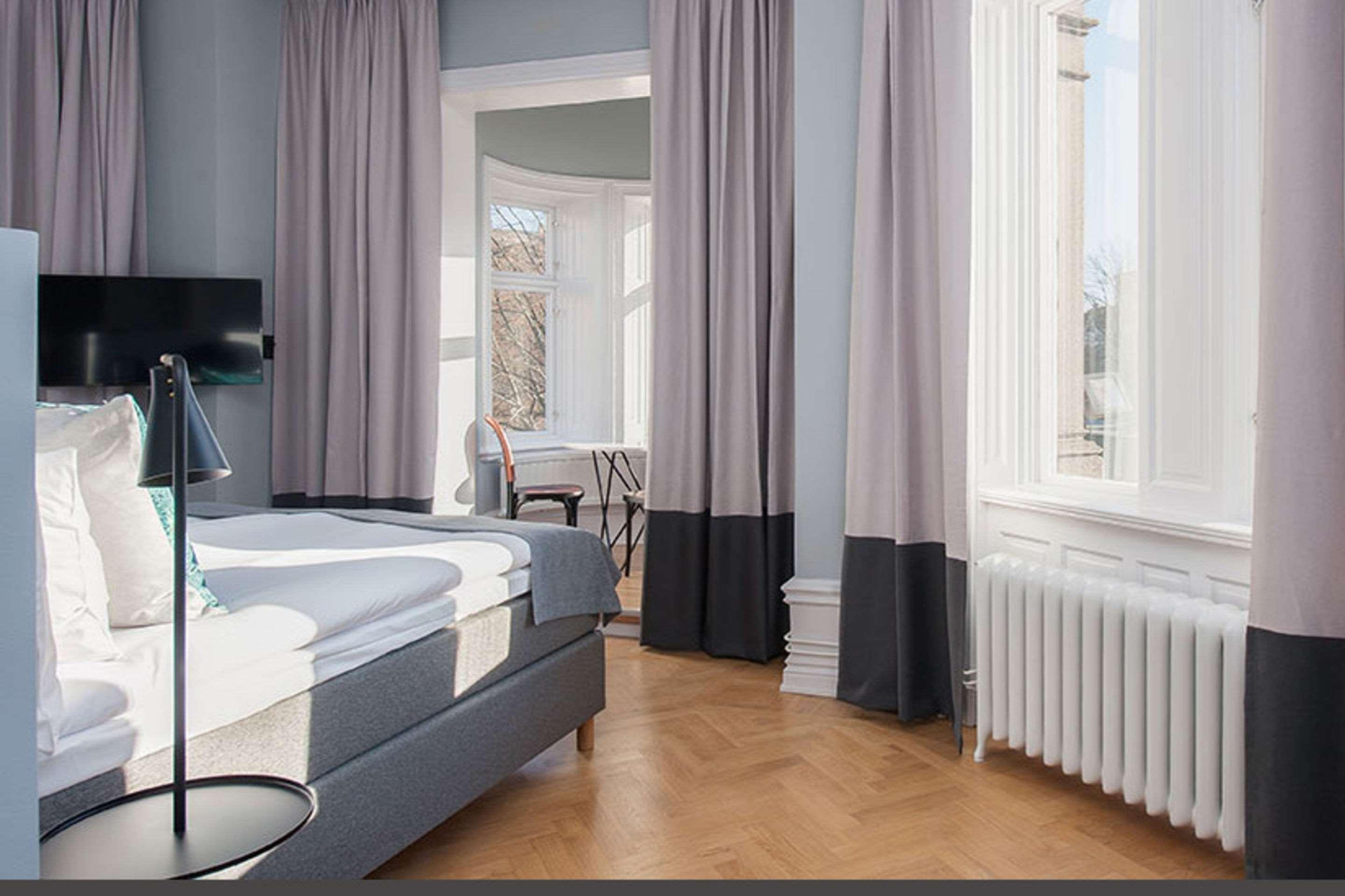 Home Hotel Borgen Йоребру Екстериор снимка