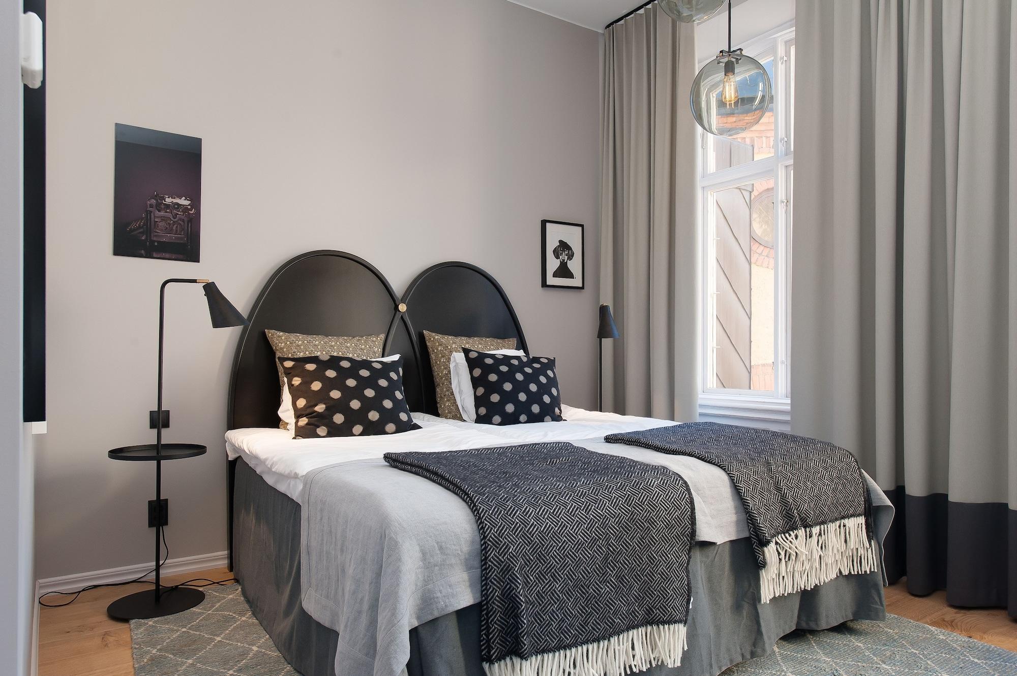 Home Hotel Borgen Йоребру Екстериор снимка